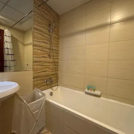 Ashri Holiday Homes Apartment In Dubai Production City Exterior photo